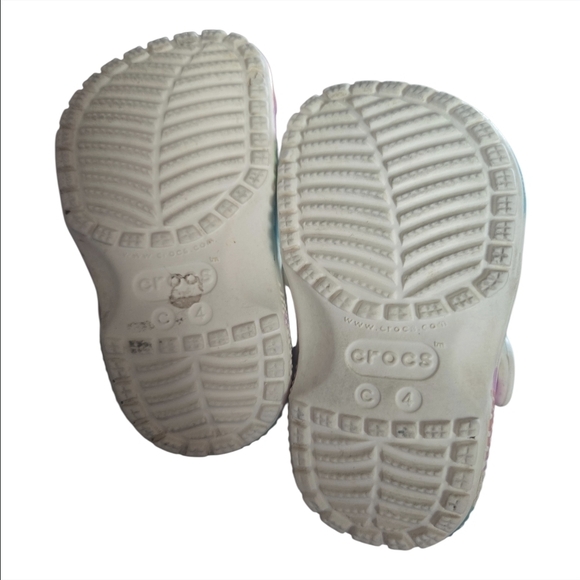 Crocs Toddler Tie Dye Shoe-Size 4 EUC - Picture 3 of 3